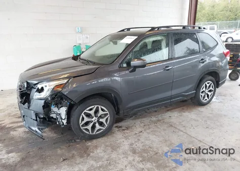 2024 Subaru Forester Premium z USA, uszkodzony, nr VIN JF2SKADC9RH489835
